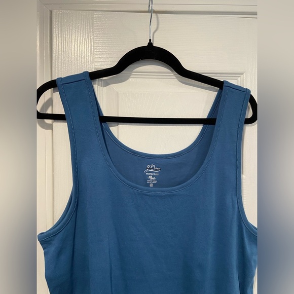 NWOT J. Crew Perfect Fit Size 2X Blue Scoop Neck Cotton Tank Top Stretch Lined - Picture 2 of 11